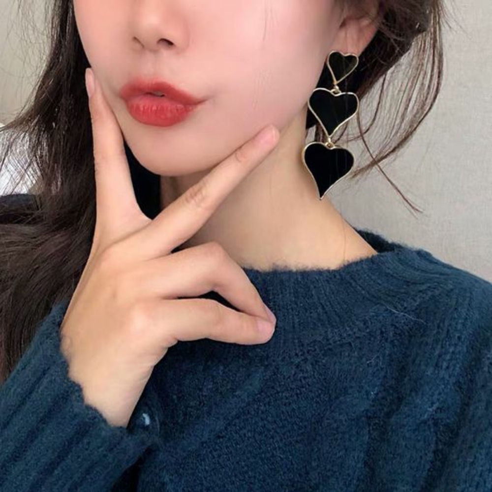 Three layer drop love earrings